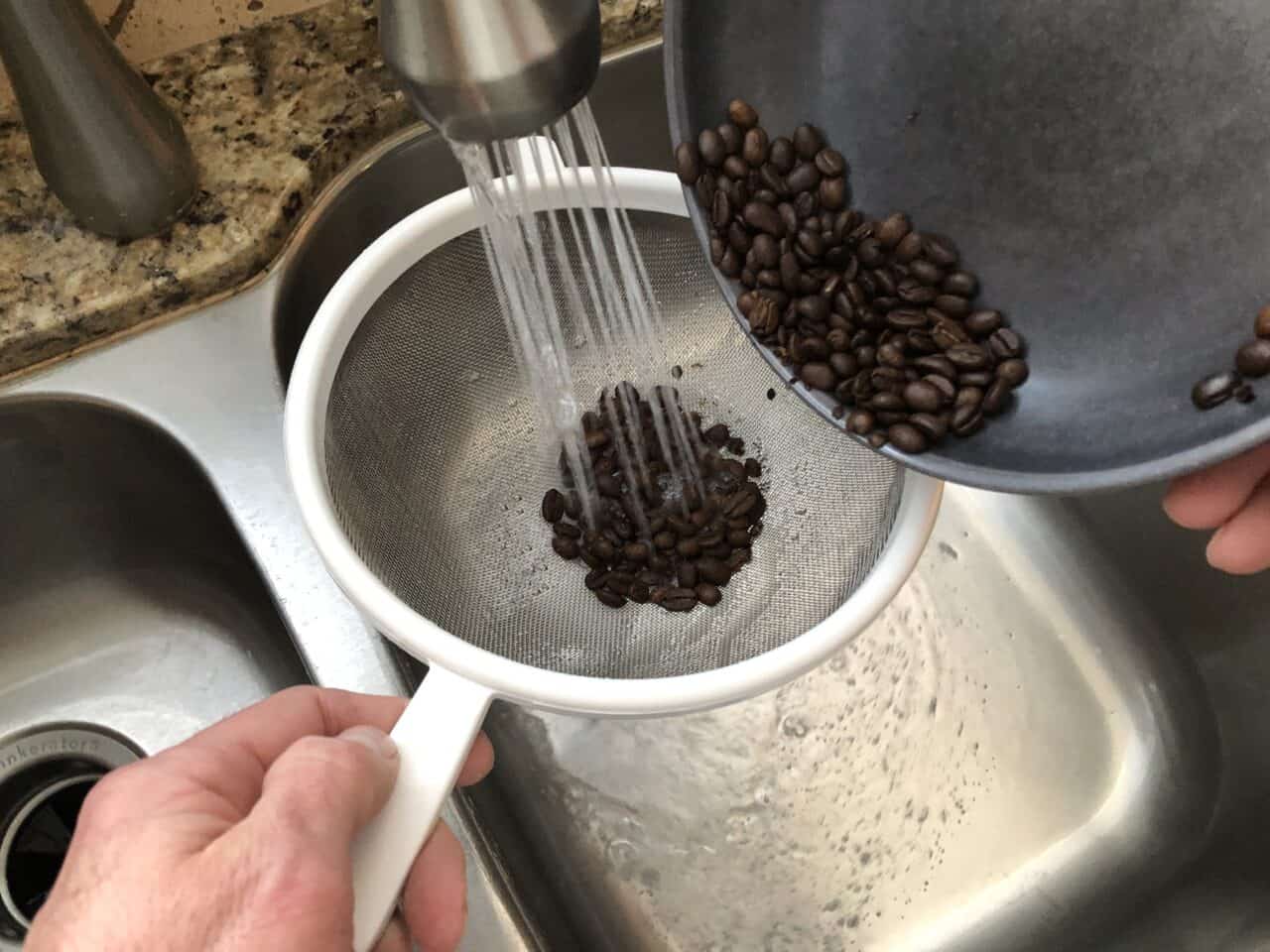 Raising coffee beans with cold water